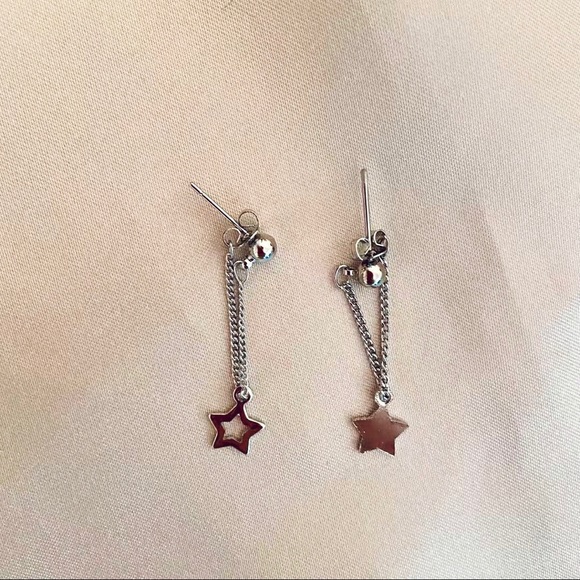 💙Star Chain Earrings Asymmetric Design - Picture 3 of 12